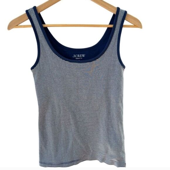 J.Crew Navy and White Striped Sleeveless Tank Top With Shelf Bra Size Small NWT - Picture 2 of 9
